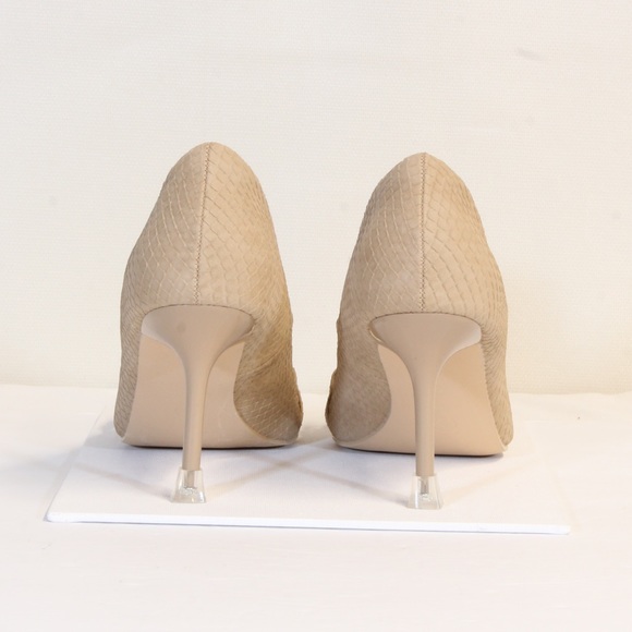 Tan Women's Pumps with Attached Gold Plated Link Chain Size 6 NWOT - Picture 5 of 8